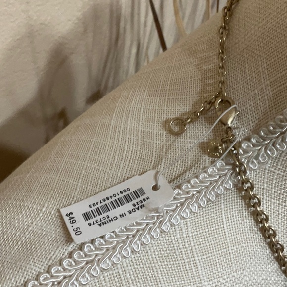 J. Crew Leaf Cut Out Necklace - Picture 6 of 8